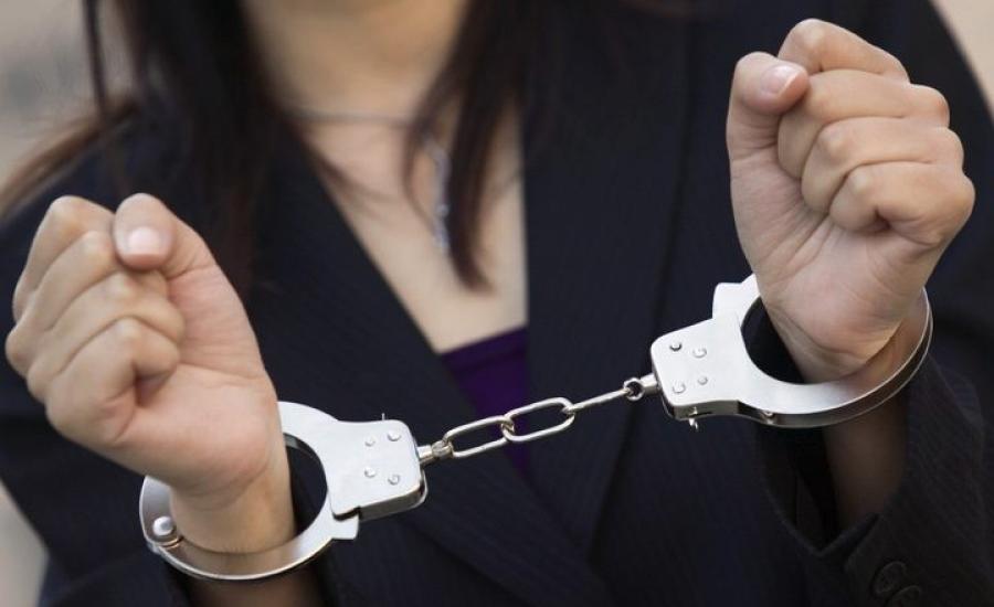 Ø³ÙŠØ¯Ø© ØªÙ†ØªØ­Ù„ ØµÙØ© Ù…ÙˆØ¸ÙØ© ÙˆØªØ³Ø±Ù‚ Ù…ØµØ§ØºØ§ Ø°Ù‡Ø¨ÙŠØ§ ÙÙŠ Ø¬Ù†ÙŠÙ† | Ù…ÙˆÙ‚Ø¹ Ø³ÙˆØ§ 