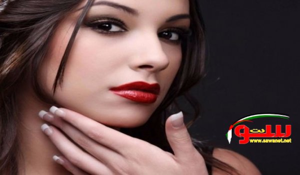 ÙƒÙŠÙ ØªØ¶Ø¹ÙŠÙ† Ø£Ø­Ù…Ø± Ø§Ù„Ø´ÙØ§Ù‡ ÙƒØ§Ù„Ø®Ø¨Ø±Ø§Ø¡ØŸ | Ù…ÙˆÙ‚Ø¹ Ø³ÙˆØ§ 