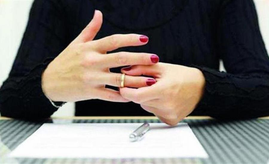 Ø²ÙˆØ¬Ø© ØªØ·Ù„Ø¨ Ø§Ù„Ø®Ù„Ø¹: 