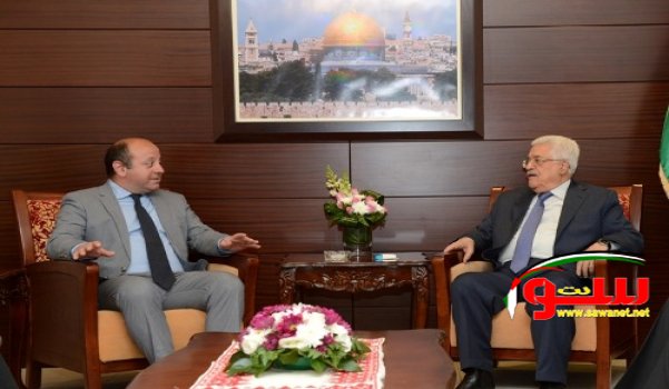 Ø§Ù„Ø±Ø¦ÙŠØ³ Ø¹Ø¨Ø§Ø³ ÙŠÙ…Ù†Ø­ Ù…Ù…Ø«Ù„ Ø§Ù„Ø§ØªØ­Ø§Ø¯ Ø§Ù„Ø£ÙˆØ±ÙˆØ¨ÙŠ ÙˆØ³Ø§Ù… Ù†Ø¬Ù…Ø© Ø§Ù„Ù‚Ø¯Ø³ | Ù…ÙˆÙ‚Ø¹ Ø³ÙˆØ§ 