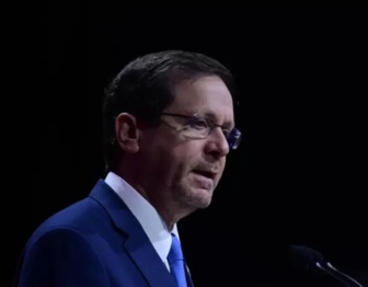 Ù‡Ø±ØªØ³ÙˆØº ÙŠØ¬ØªÙ…Ø¹ Ù…Ø¹ Ù…Ø³Ø¤ÙˆÙ„ÙŠÙ† ÙƒØ¨Ø§Ø± Ù…Ù† Ø§Ù„Ø§ØªØ­Ø§Ø¯ Ø§Ù„Ø£ÙˆØ±ÙˆØ¨ÙŠ | Ù…ÙˆÙ‚Ø¹ Ø³ÙˆØ§ 