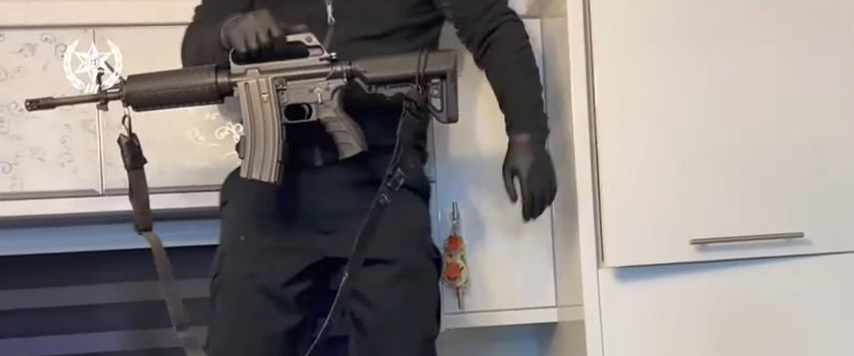 Ø§ØªÙ‡Ø§Ù… ØªØ§Ù…Ø± Ù‡ÙŠØ¨ Ù…Ù† Ø·ÙˆØ¨Ø§ Ø§Ù„Ø²Ù†ØºØ±ÙŠØ© Ø¨ØªÙ‡Ø±ÙŠØ¨ Ø£Ø³Ù„Ø­Ø© | Ù…ÙˆÙ‚Ø¹ Ø³ÙˆØ§ 