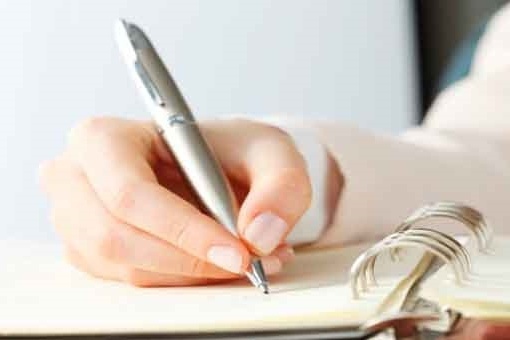 Ø·Ø§Ù„Ø¨Ø© Ø·Ø¨ ØªÙ†Ø§Ø´Ø¯ Ø£Ù‡Ù„ Ø§Ù„Ø®ÙŠØ± Ù„ØªØ³Ø¬ÙŠÙ„ ÙØµÙ„Ù‡Ø§ Ø§Ù„Ø¯Ø±Ø§Ø³ÙŠ Ø§Ù„Ø§Ø®ÙŠØ± | Ù…ÙˆÙ‚Ø¹ Ø³ÙˆØ§ 